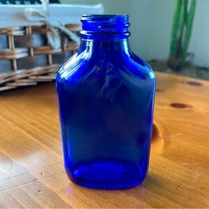Vintage PHILLIPS Milk of Magnesia Tablets Blue Glass Bottle